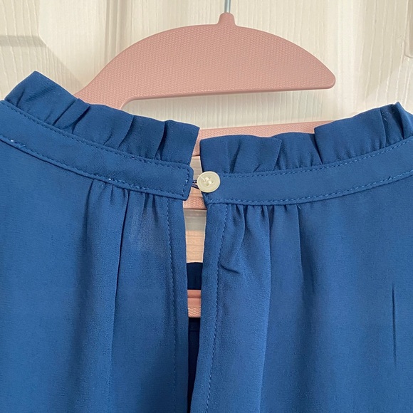 LOFT Navy Ruffle Sleeve Blouse - Picture 4 of 4